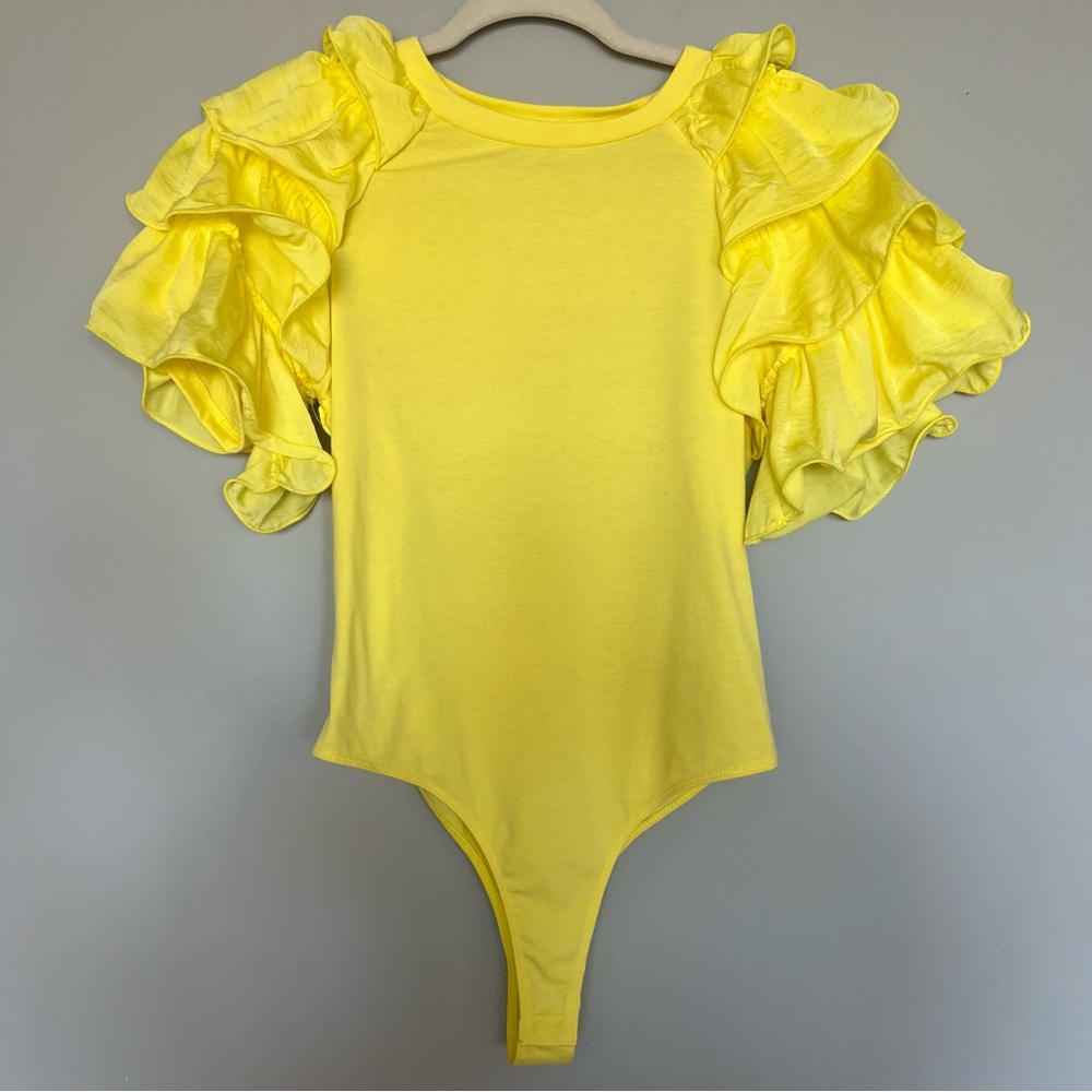TCEC Solid Puff Sleeve Ruffle Trim Bodysuit | Yellow | Size: M | Women